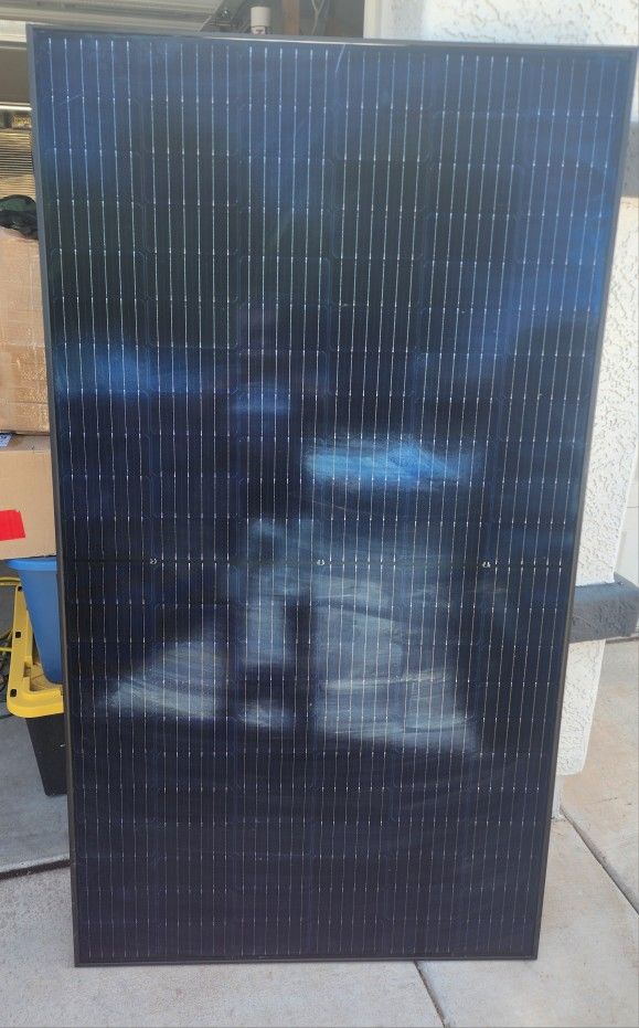 Qcell 400 Watt Solar Panel High Power *NEW* for RV - Battery Charging - Off Grid - Inverter - More