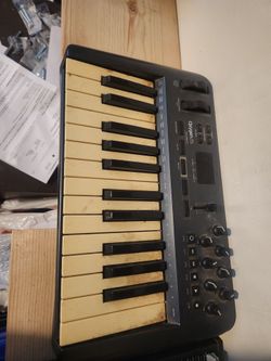 M-Audio Oxygen 25 MIDI Keyboard Controller