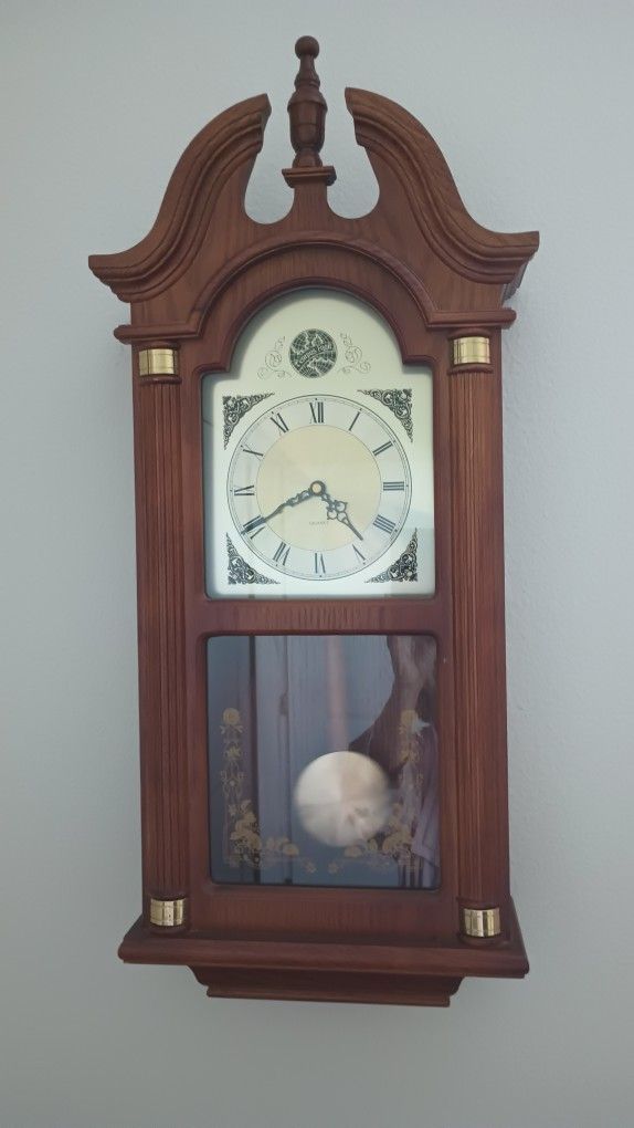 Wall Clock With Chimes And Pendulum 