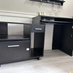 FREE Extended wooden desk