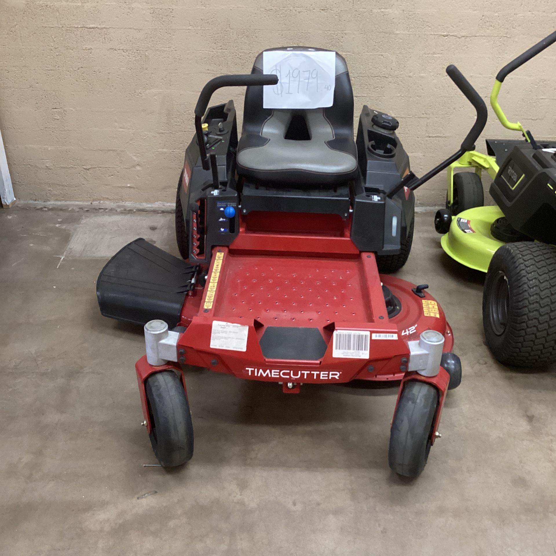  (Used Good) Toro TimeCutter 42 in. Briggs and Stratton 15.5 HP Zero Turn Riding Mower with Smart Speed