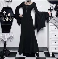Elvira Addams family gothic Halloween costume