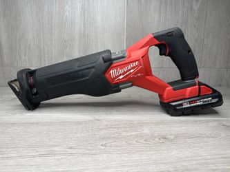 Milwaukee M18 FUEL Sawzall 2821-20 Reciprocating Saw w/ Battery (A1D030528)