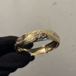 14kt Gold Tri-tone Bangle