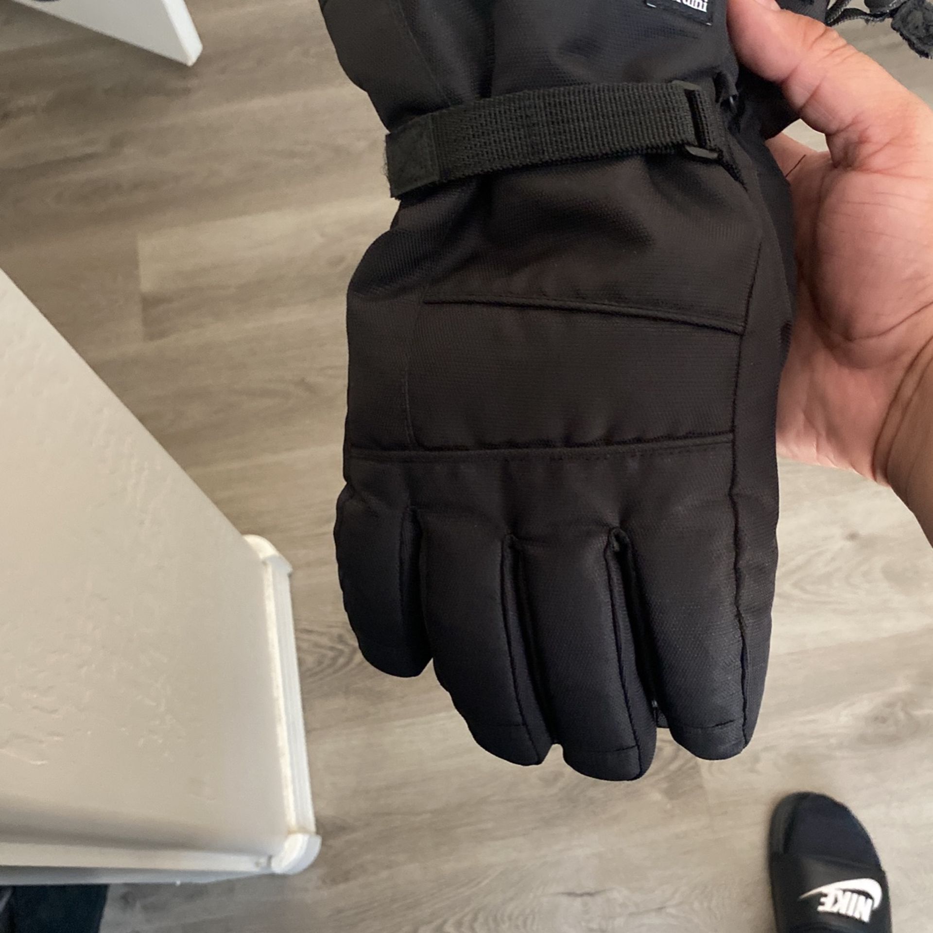 Snow Gloves