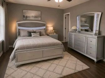 Complete Queen Size Bedroom 👉 Delivery and Financing with only $53 down