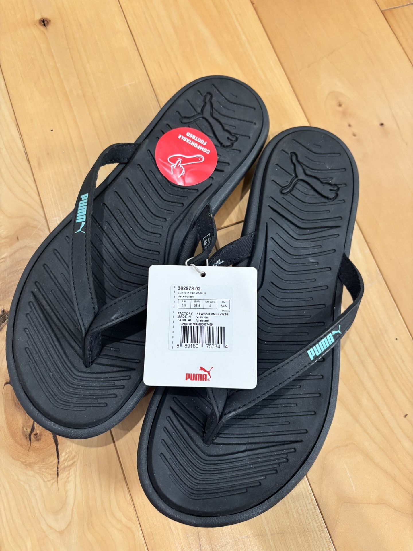 Puma Women’s Flip Flops Size 8 New