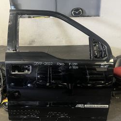 2017-2018-2019-2020-2021-2022 FORD F-250/F-350 RIGHT FRONT DOOR OEM USED