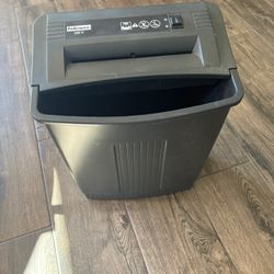 Paper shredder