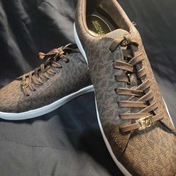 Michael Kors Keaton Logo Shoes