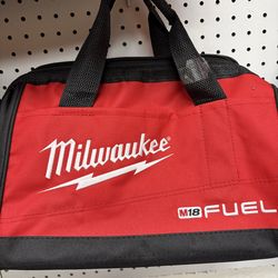 Milwaukee new tool bag  14”