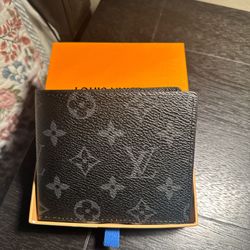 Monagram Wallet