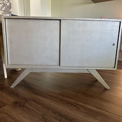 Sideboard cabinet