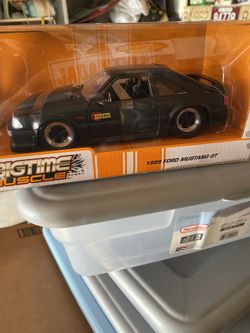 Mustang Gt 1989  scale  1:24