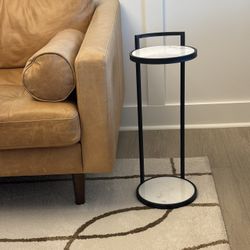 White & Matte Black End Table – Modern Accent Piece
