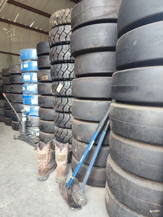 Forklift Tires