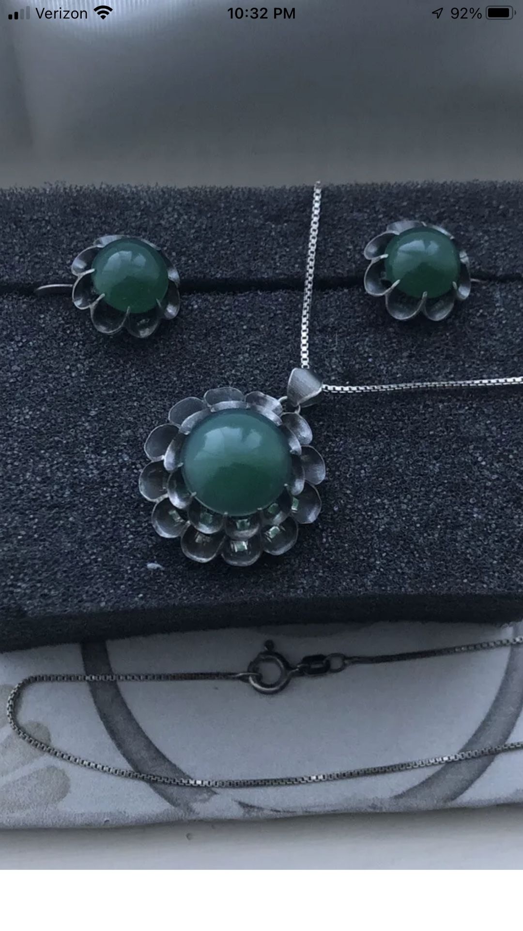 ART DECO STERLING SILVER GREEN COBOCHON NECKLACE AND EARRINGS SET