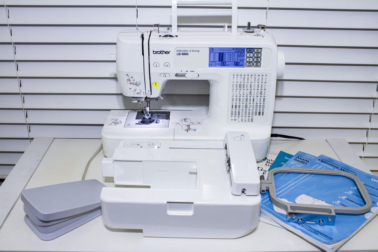 Brother LB6800 Sewing/Embroidery Machine With 4''x 4'' Embroidery Area