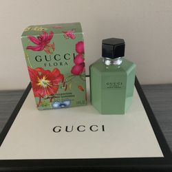 LIMITED EDITION GUCCI FLORAL EMERALD GARDENIA PERFUME!
