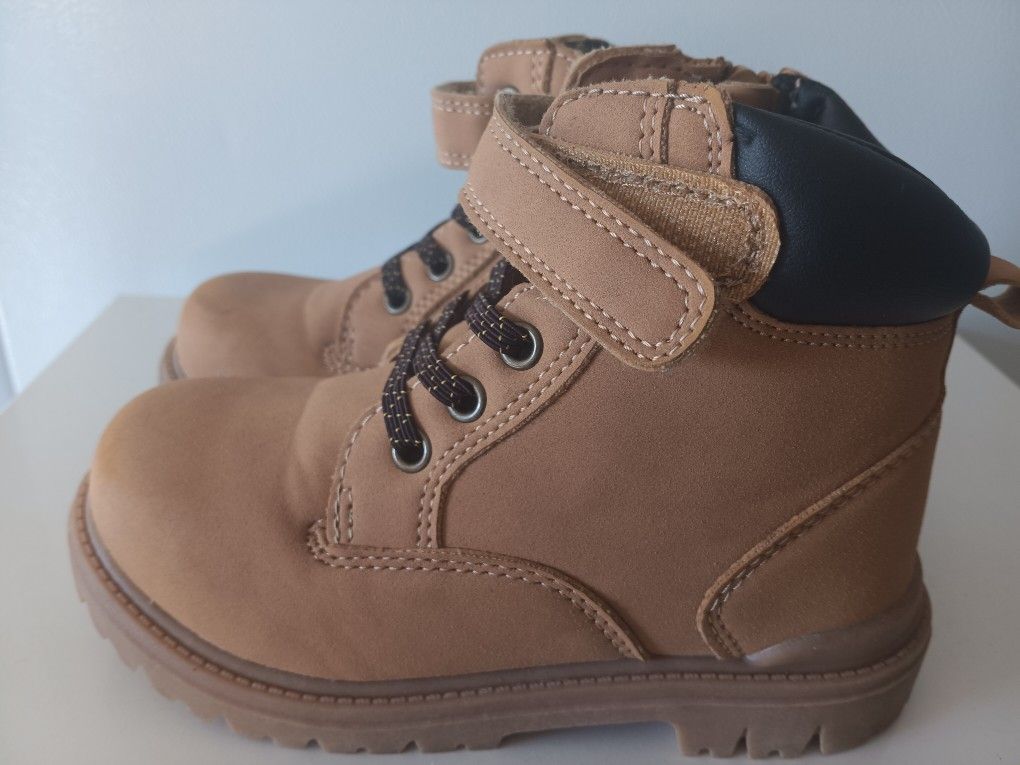 Wonder Nation Construction Boots