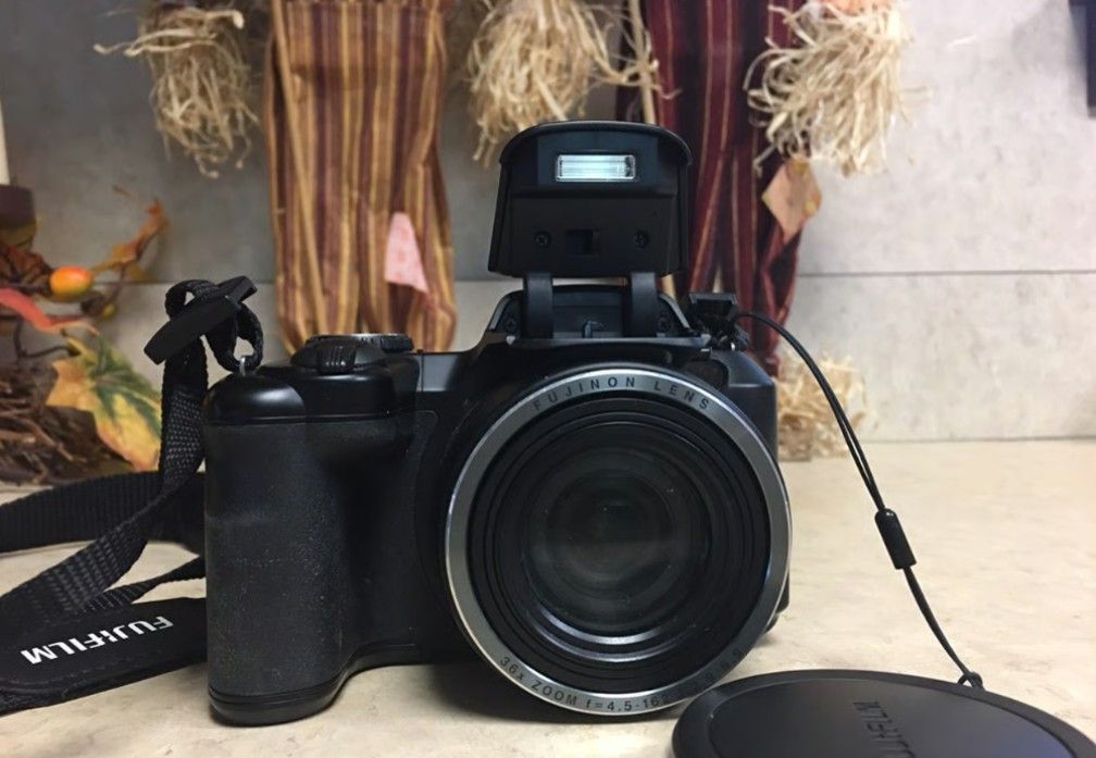Fuji film finepix s