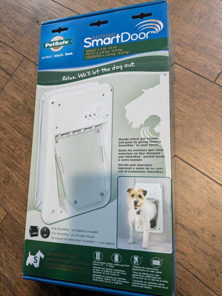PetSafe Smart Door - Electronic Dog Door
