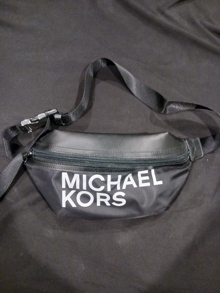 Michael Kors Black Fanny Pack One Size