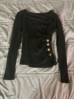 Amazon Black ribbed knit long sleeve