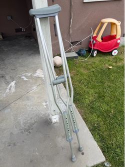 Free Crutches