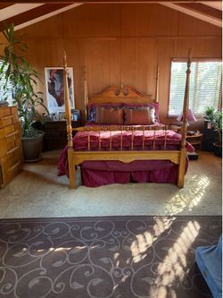 Solid oak queen, size poster bed frame