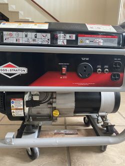 BRIGGS &STRATTON Generator. 3500 watts