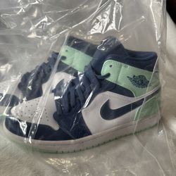 NIKE AIR JORDAN 1 MID "MINT FOAM"