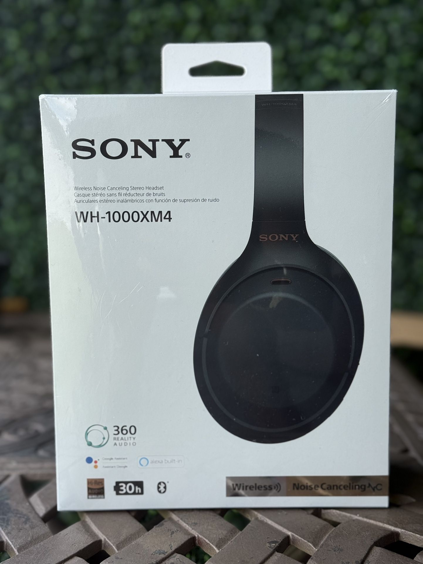 (NEW) SONY WH-1000XM4 Wireless Premium Noise Canceling Headphones ($300 Value For $200!)