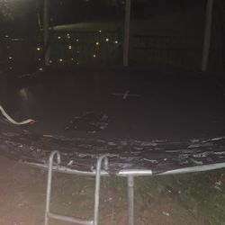 Trampoline 
