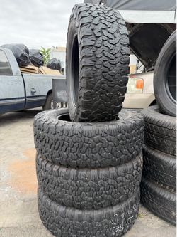 LT 275/65/R18 marca BFGOODRICH instaladas y balanceadas las 4 llantas