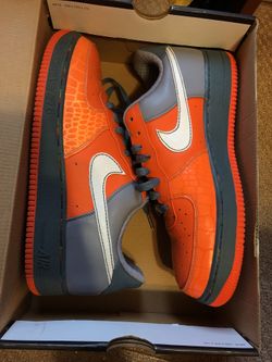 Size 10.5 limited edition Air Forces ones from 2007. Worn 1x