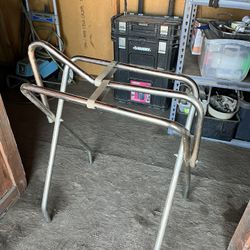 Mobile Saddle Stand