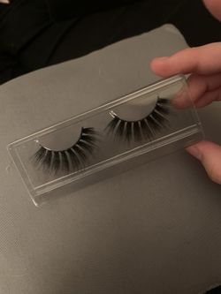 Eyelashes $3 