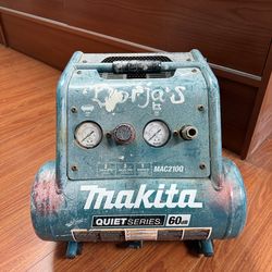 Makita Quiet Series 1 HP, 2 Gallon, Oil-Free, Electric Air Compressor