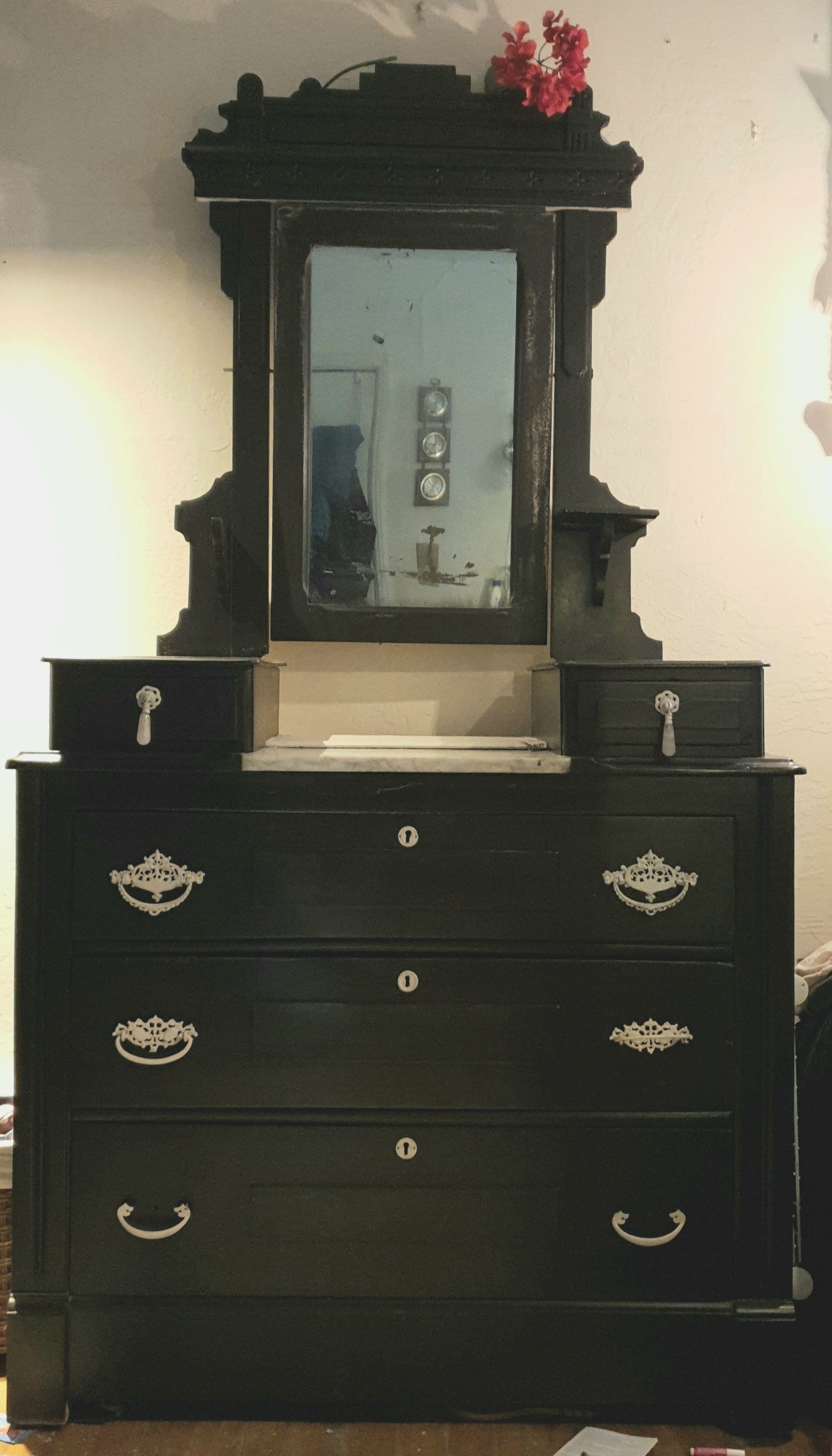 Antique Gentleman's Dresser