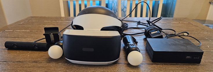 PlayStation VR headset bundle for PS4/PS5PlayStation VR Gaming bundle headset for the PlayStation 4 or Playstation 5 console. Comes with camera, power