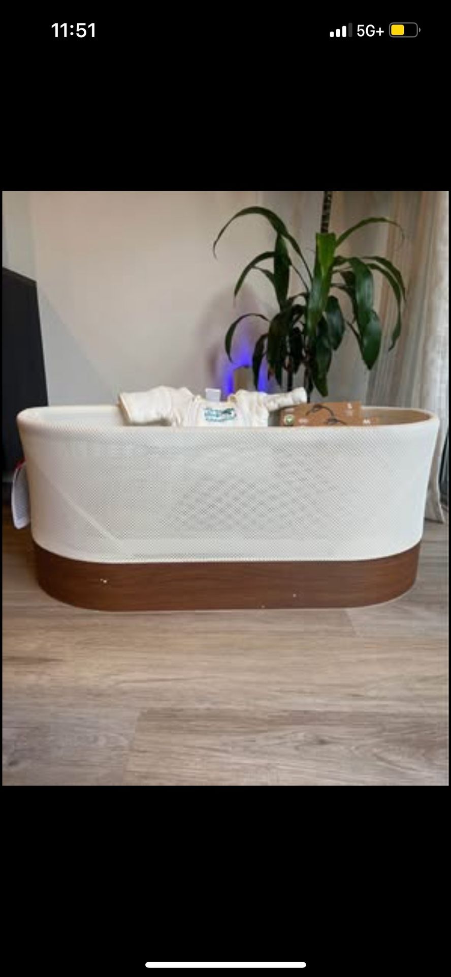 SNOO Smart Sleeper Bassinet – Gently Used, 2020 Model