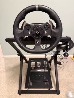 Logitech G920 Driving Force Racing Wheel + Stand