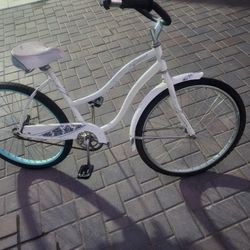  Huffy 26 Inch Cruiser Bike