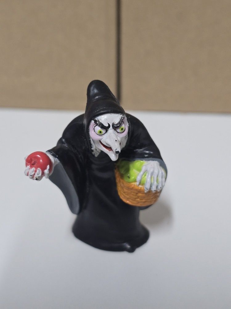 Disney Snow White @ToyBros