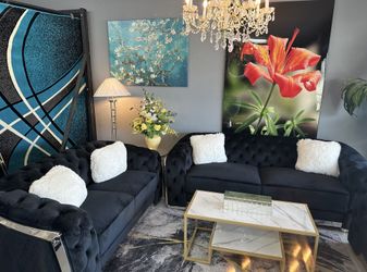 2 Pc Sofa And Loveseat $1,499🏆