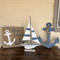 Wooden nautical anchor wall decor.  Great for any room.