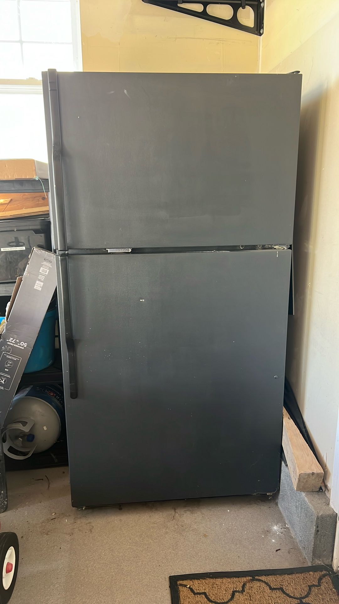 GE Refrigerator