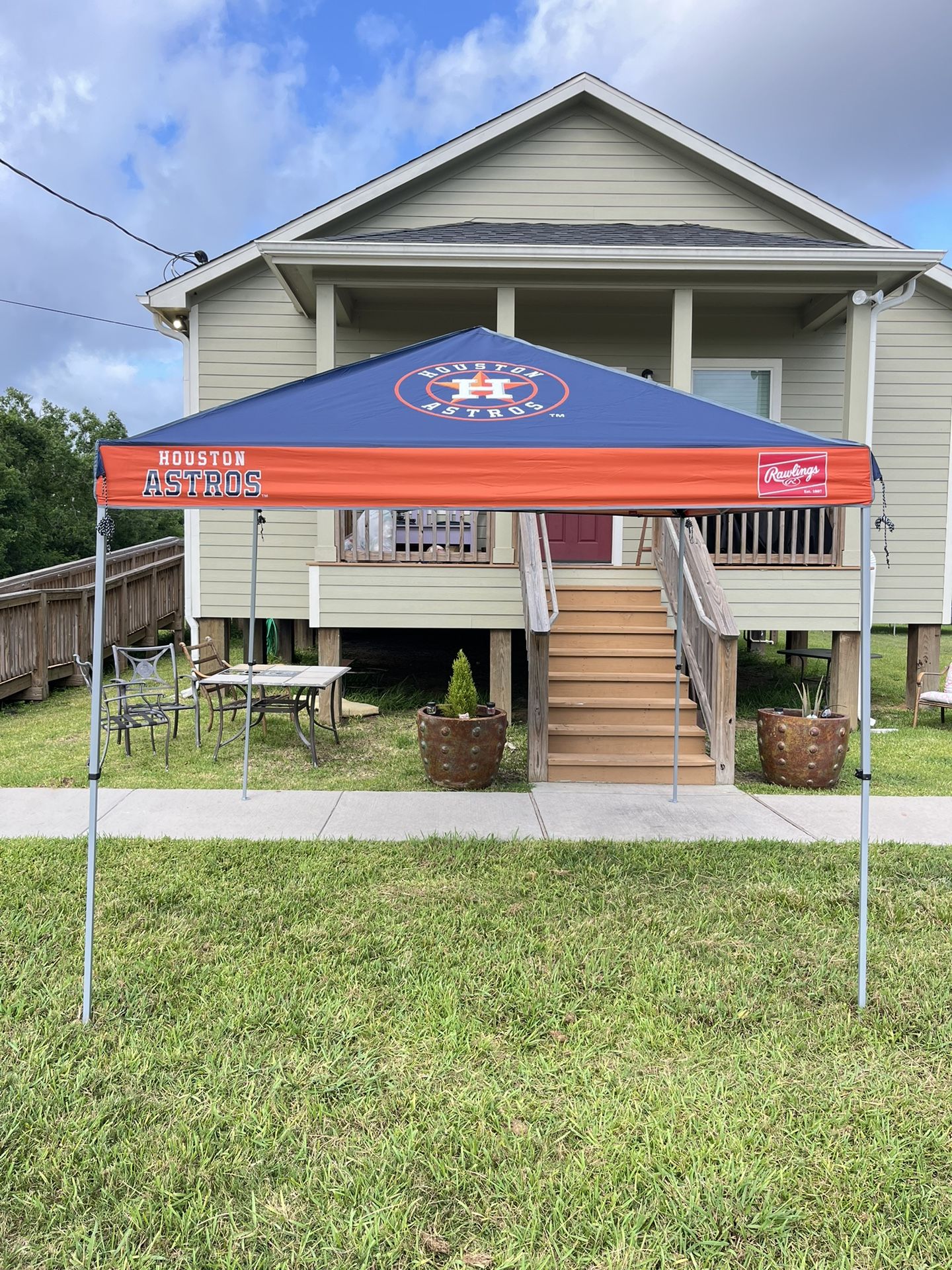 Houston Astros Tent 9 x 9’