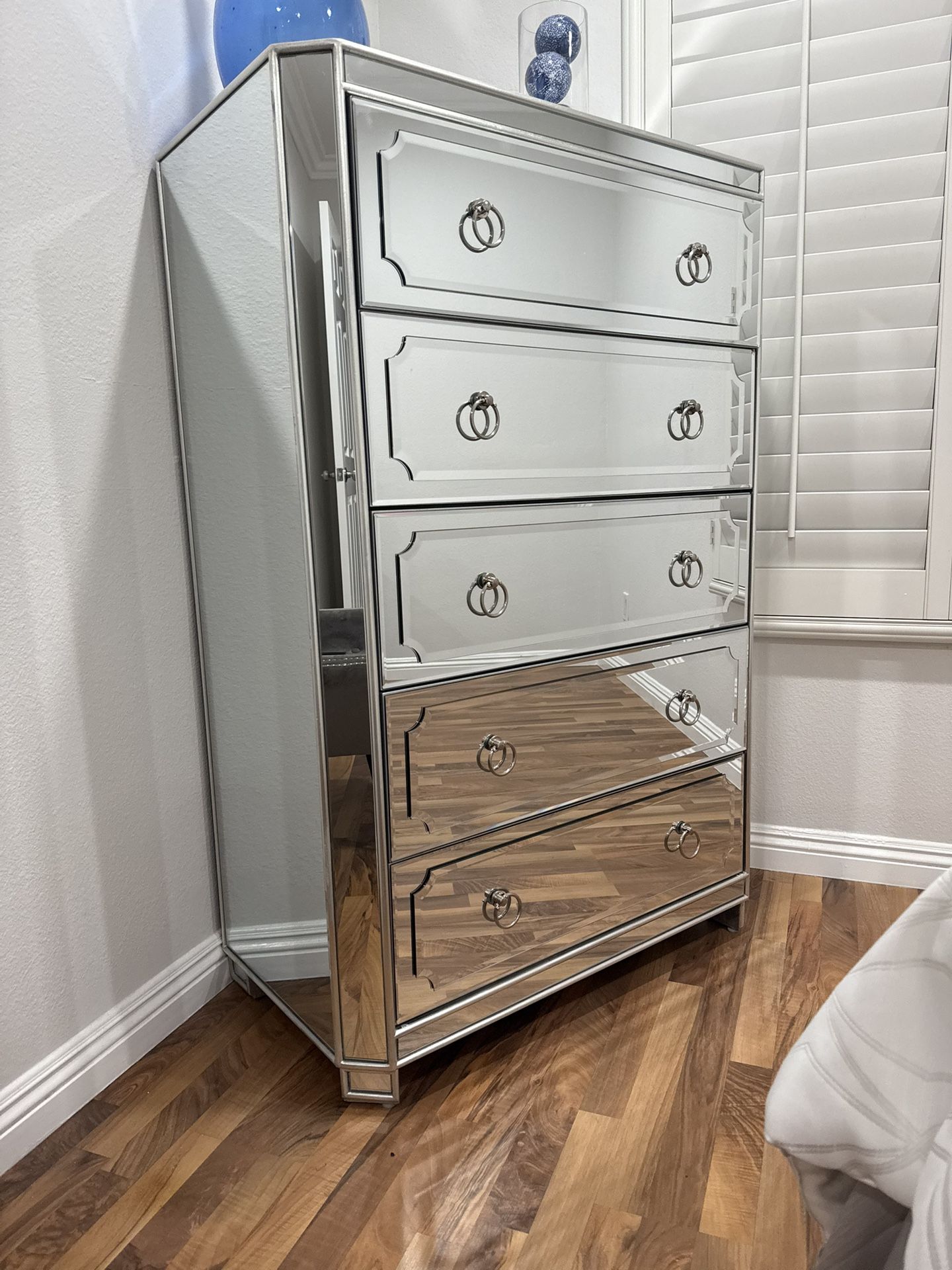 Z Gallerie Mirrored 5 Drawer Tall Chest